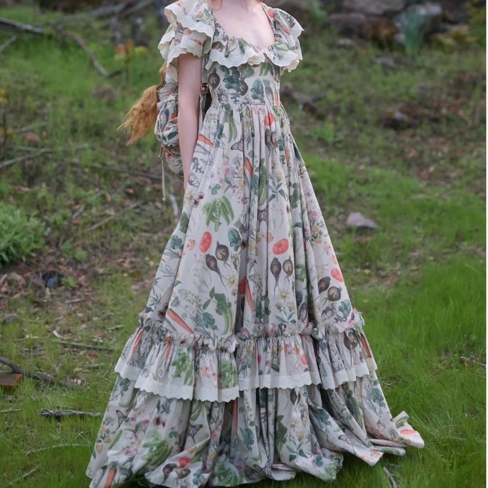 Selkie Garden Botanics Swan Ritz gown